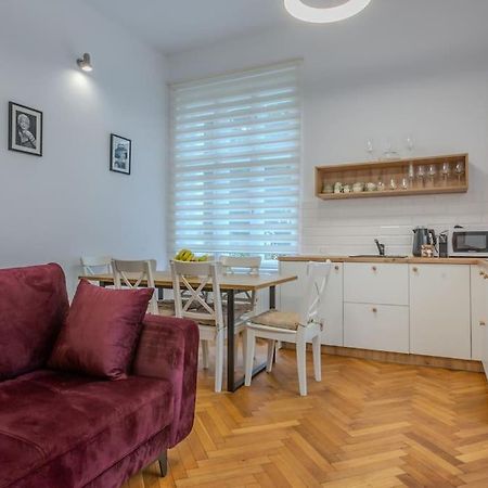Gb4 By Rentable Apartment Brașov Exterior foto
