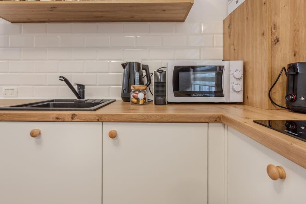 Gb4 By Rentable Apartment Brașov Exterior foto